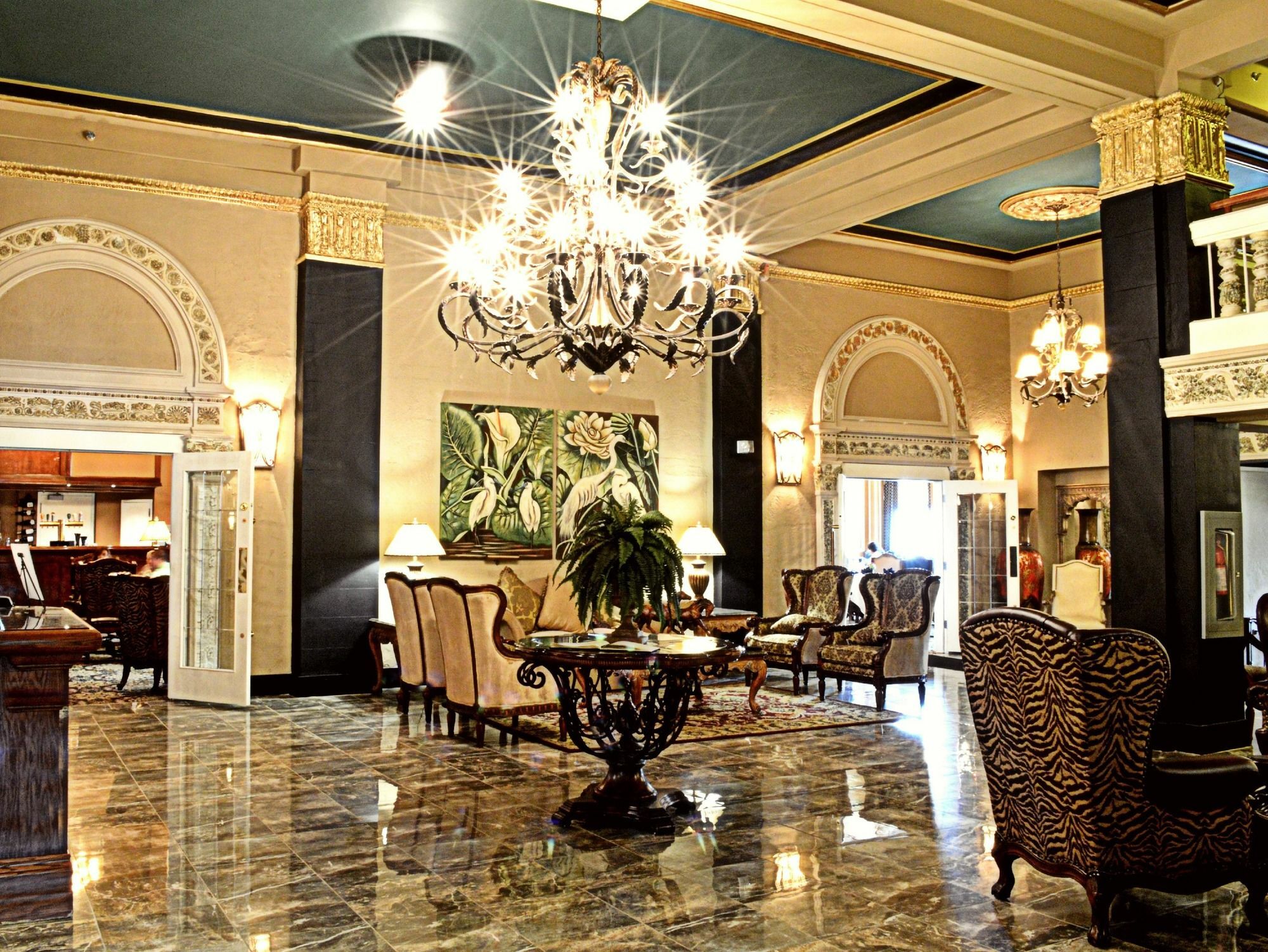Grant Hall Hotel Moose Jaw Exterior photo